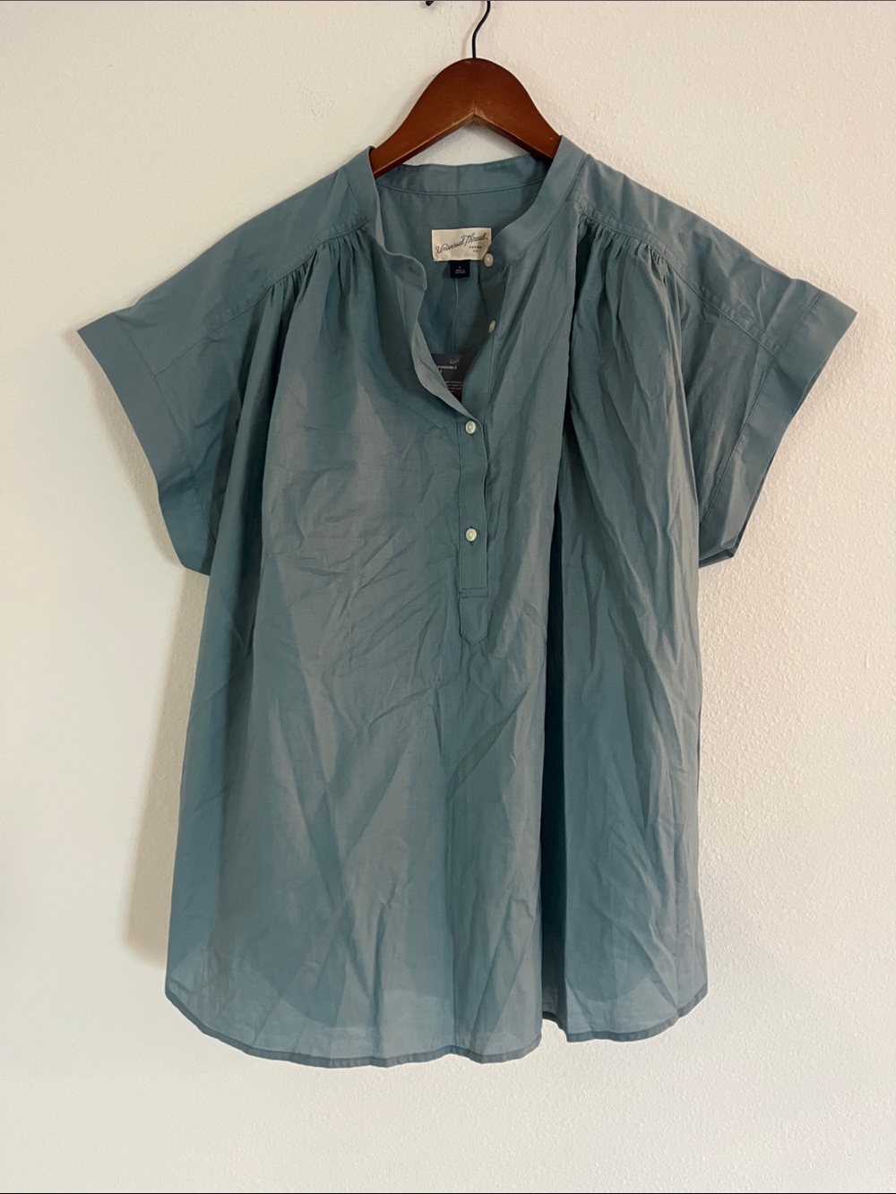 NWT Universal Thread Blue Short-Sleeve Popover Top